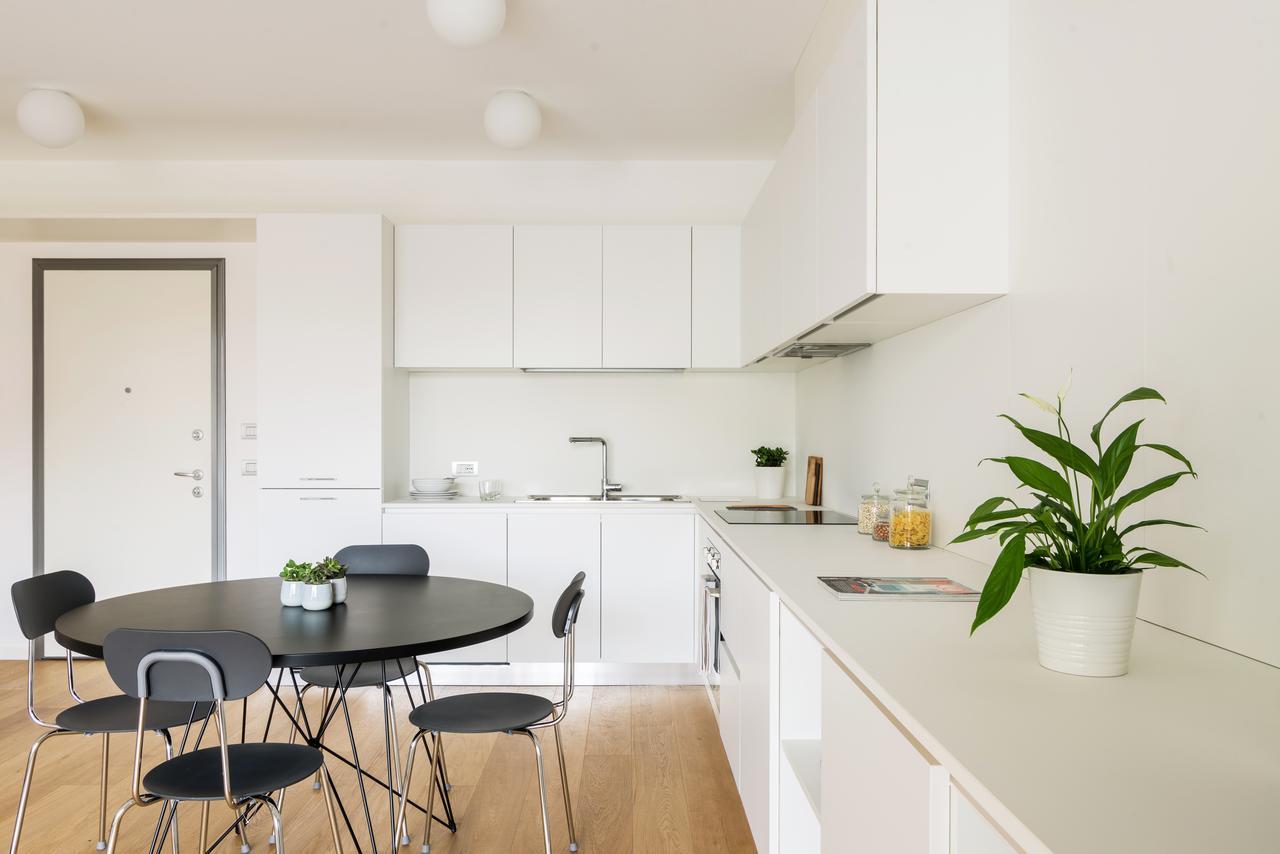 Altido Lovely 1-Bed Flat With Balcony & Free Parking Milán Exterior foto