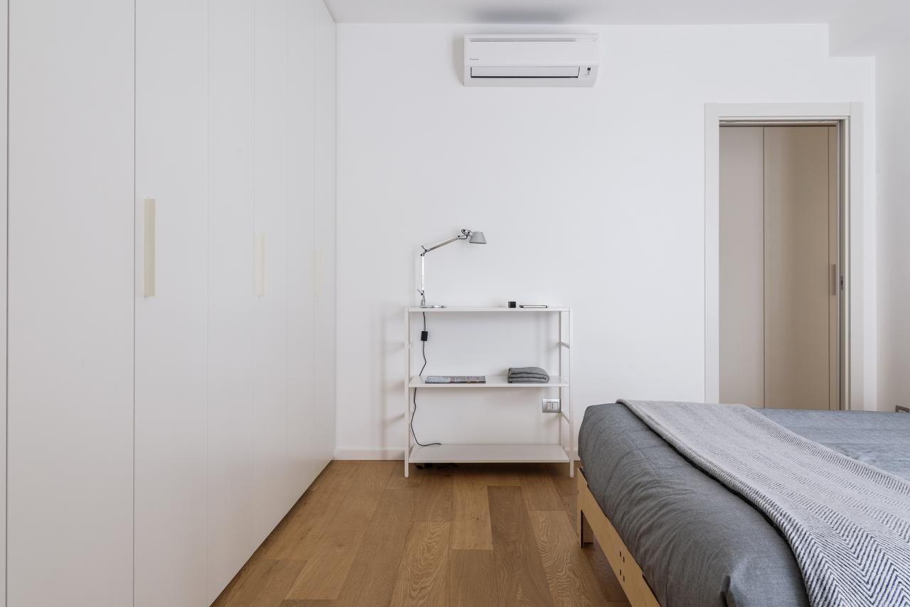 Altido Lovely 1-Bed Flat With Balcony & Free Parking Milán Exterior foto